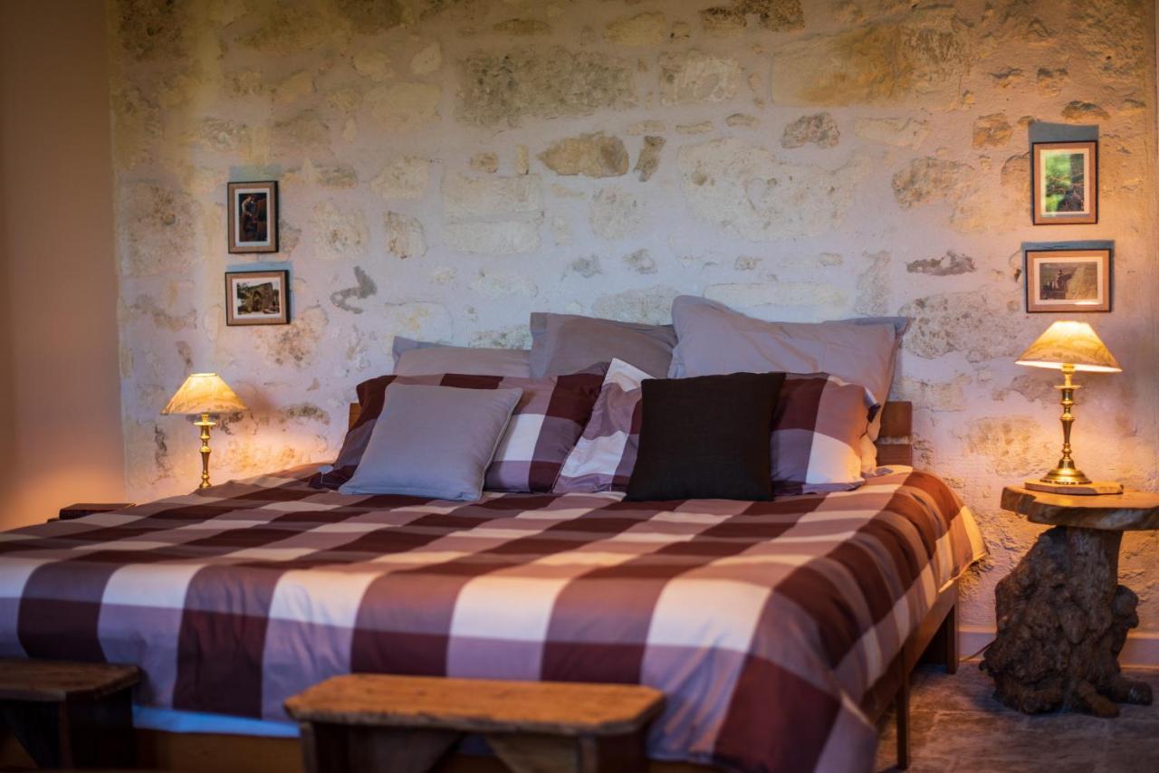 Chambre Vigne, Piscine Spa Fitness Lugon et l’Ile du Carney Exterior foto
