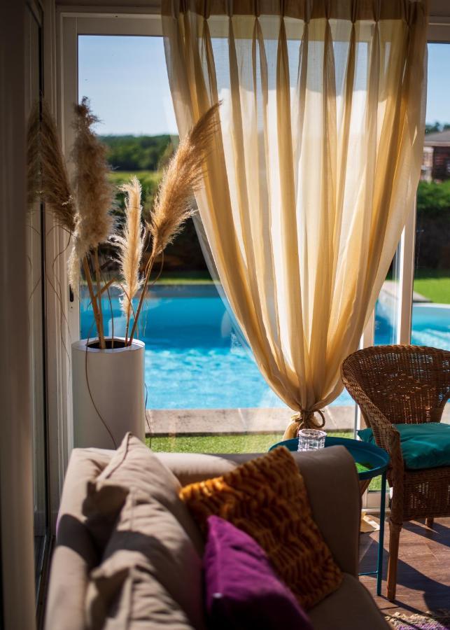 Chambre Vigne, Piscine Spa Fitness Lugon et l’Ile du Carney Exterior foto
